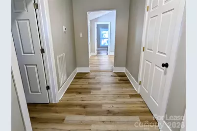 635 S Grove Street, Lincolnton, NC 28092 - Photo 2