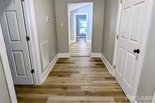 635 S Grove St, Lincolnton, NC 28092 - Photo 2