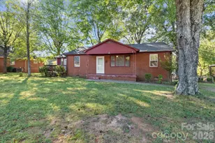 322 Hartness Rd, Statesville, NC 28677 - Photo 2