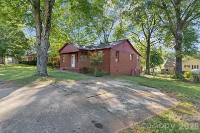 322 Hartness Road, Statesville, NC 28677 - Photo 1