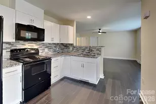 5308 Black Trail Ct, Charlotte, NC 28269 - Photo 2