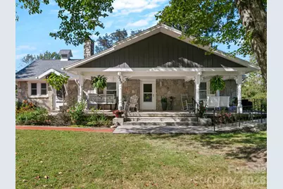389 & 405 Courtland Boulevard, Hendersonville, NC 28791 - Photo 1