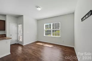 9360 Hamel St, Charlotte, NC 28215 - Photo 12