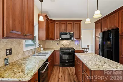 180 Bridgeport Drive, Mooresville, NC 28117 - Photo 14