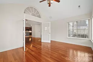 5518 Prosperity View Dr, Charlotte, NC 28269 - Photo 16