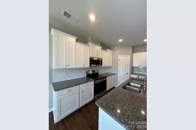 10109 Wesleyan Hall Drive, Charlotte, NC 28273 - Photo 8