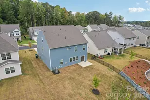 299 Hamptons Cove Rd, Troutman, NC 28166 - Photo 4