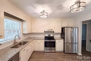 1120 Emerald Dr, Concord, NC 28025 - Photo 2