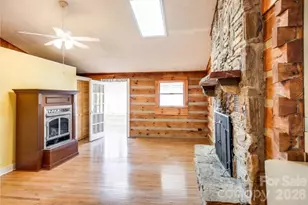 989 Brigadoon Dr, Clyde, NC 28721 - Photo 8
