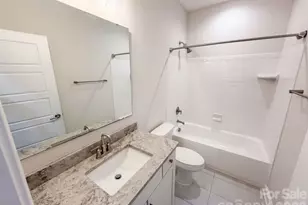 6109 Balham Ct, Charlotte, NC 28215 - Photo 30