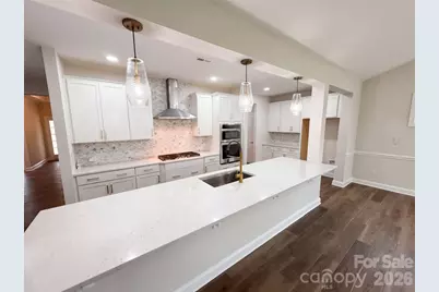 6109 Balham Court, Charlotte, NC 28215 - Photo 2