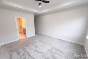 6109 Balham Ct, Charlotte, NC 28215 - Photo 16