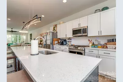 1919 W Trade Street, Charlotte, NC 28216 - Photo 12