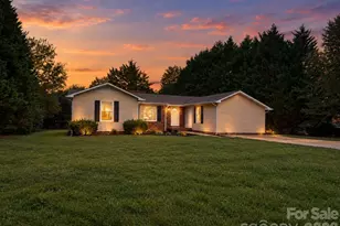 2534 Teague St, Lincolnton, NC 28092 - Photo 1