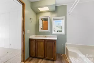 1200 Barkers Creek Rd, Whittier, NC 28789 - Photo 32
