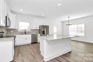 4060 Eagle Chase Dr, Charlotte, NC 28216 - Photo 16