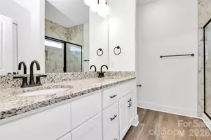 4060 Eagle Chase Dr, Charlotte, NC 28216 - Photo 26