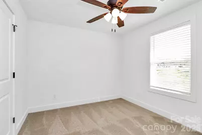 4060 Eagle Chase Drive, Charlotte, NC 28216 - Photo 34
