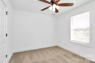 4060 Eagle Chase Dr, Charlotte, NC 28216 - Photo 34