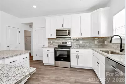 4060 Eagle Chase Drive, Charlotte, NC 28216 - Photo 20