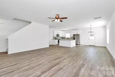 4060 Eagle Chase Drive, Charlotte, NC 28216 - Photo 10