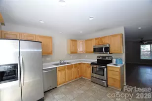 7877 Petrea Ln, Charlotte, NC 28227 - Photo 6