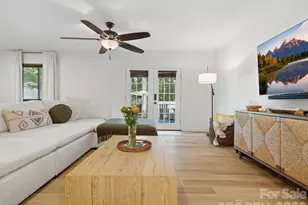 10702 Kingfisher Dr, Charlotte, NC 28226 - Photo 12