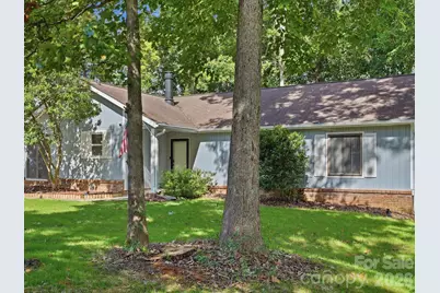 10702 Kingfisher Drive, Charlotte, NC 28226 - Photo 4