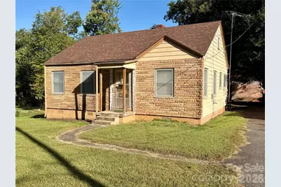 216 W 9th Street, Newton, NC 28658 - Photo 2