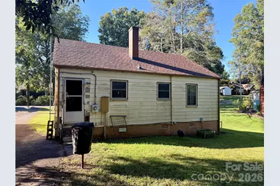 216 W 9th Street, Newton, NC 28658 - Photo 4