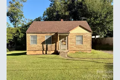 216 W 9th Street, Newton, NC 28658 - Photo 1