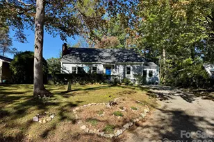 119 Briarwood Ln, Hendersonville, NC 28791 - Photo 2