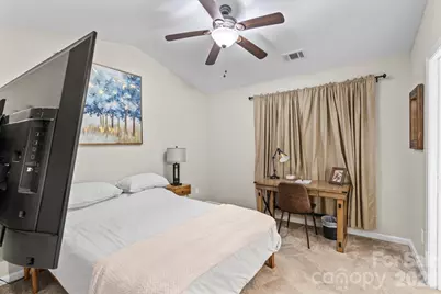 6073 Cougar Lane, Charlotte, NC 28269 - Photo 20