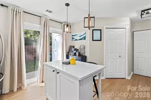 6073 Cougar Ln, Charlotte, NC 28269 - Photo 18