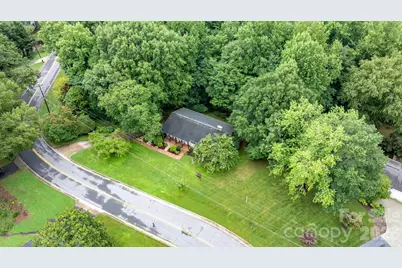 267 25th Avenue NW, Hickory, NC 28601 - Photo 44