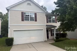 5135 Raspberry Knoll Dr, Charlotte, NC 28208 - Photo 1