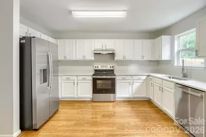 5135 Raspberry Knoll Drive, Charlotte, NC 28208 - Photo 8