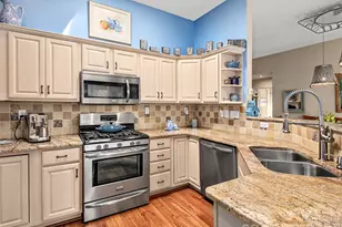 23 Old Applewood Ln, Hendersonville, NC 28739 - Photo 10