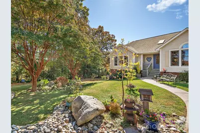 23 Old Applewood Lane, Hendersonville, NC 28739 - Photo 2