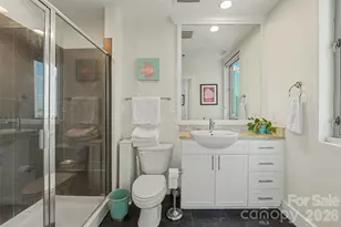333 W Trade St, Charlotte, NC 28202 - Photo 16