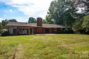 2607 Montgomery Dr, Statesville, NC 28625 - Photo 16