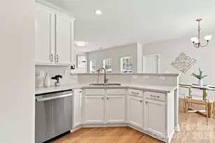 11705 Kingsley View Dr, Charlotte, NC 28277 - Photo 18
