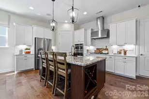 17023 Walker Wylie Dr, Charlotte, NC 28278 - Photo 2