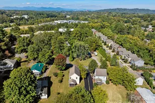 81 Crayton Rd, Asheville, NC 28803 - Photo 38