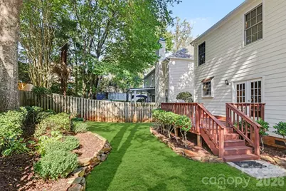 2103 Sablewood Drive, Charlotte, NC 28205 - Photo 26
