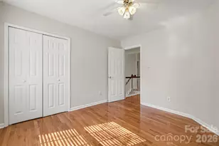 2103 Sablewood Dr, Charlotte, NC 28205 - Photo 18
