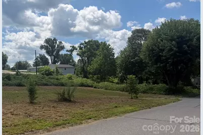 12 Alabama Avenue, Marion, NC 28752 - Photo 2