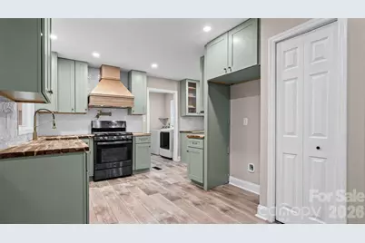 7823 Elwood Drive, Charlotte, NC 28227 - Photo 12