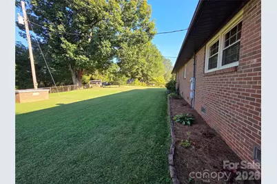 4106 Dallas High Shoals Highway, Dallas, NC 28034 - Photo 6