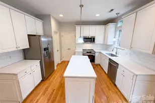 6306 Oxwynn Ln, Charlotte, NC 28270 - Photo 6